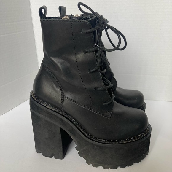 UNIF Shoes Unif Womens Black Platform Choke Boots Size 5 Poshmark